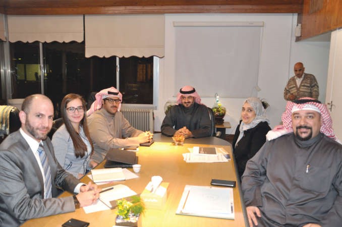 جانب من لقاء المحيلبي والمهندسين مع ممثلي المكتب العالمي