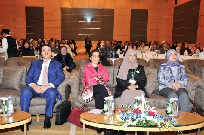 دجمال الحربي خلال المؤتمر	 ريليش كومار﻿
