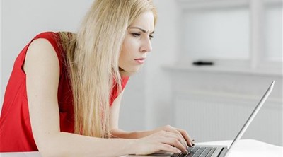 العمل على اللاب توب لفترات طويلة يستلزم بعض الاشتراطات