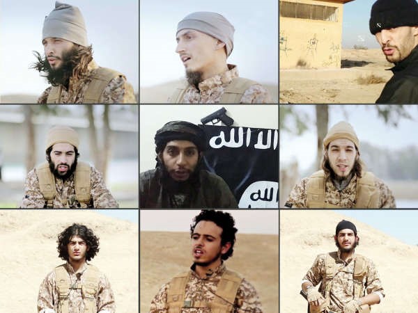 صورة مجمعةلمنفذي هجمات باريس كما ظهروا في شريطالفيديو الذي بثه داعشامس الاول 	افپ ﻿