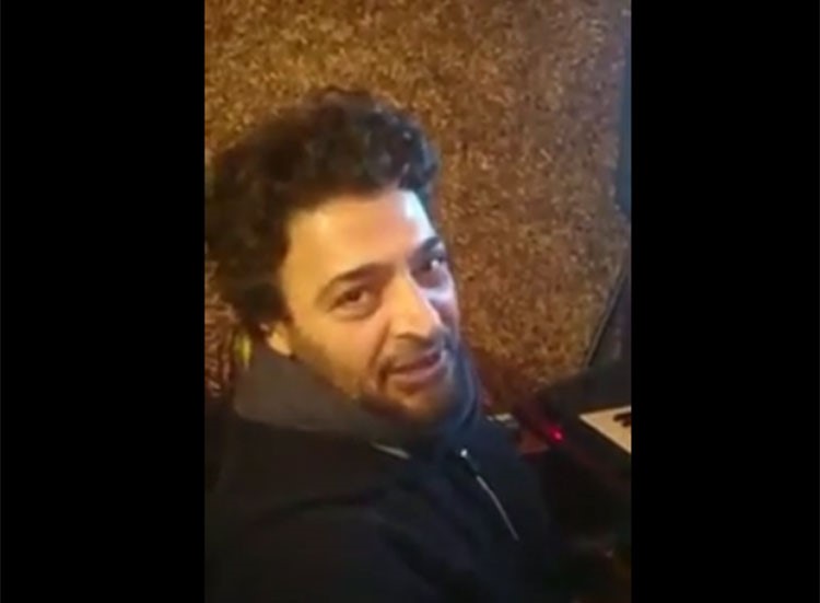 بالفيديو.. حميد الشاعري يعبر عن البرد القارس بطريقته الخاصة