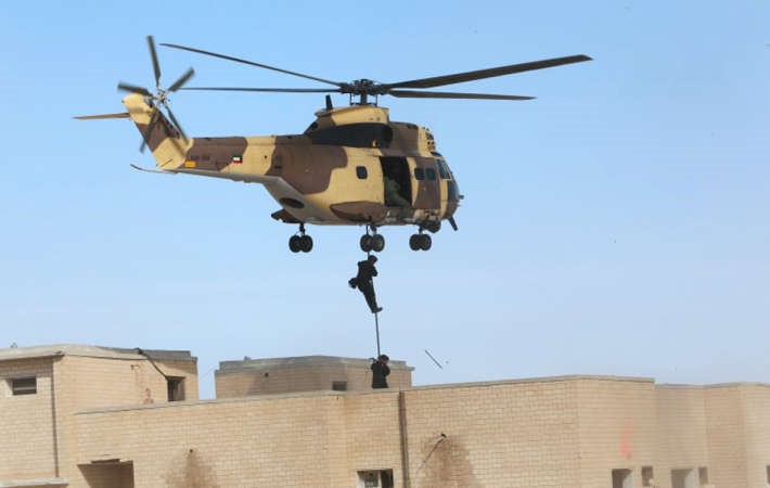 عملية انزال عناصر من نخبة القوات الخاصة ﻿