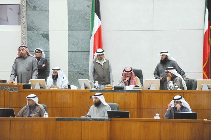 رئيس مجلس الامة مرزوق الغانم واحمد القضيبي وداحمد مطيع وسعود الحريجي وفيصل الشايع على المنصة﻿