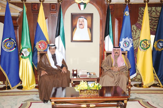 سمو ولي العهد الشيخ نواف الاحمد مستقبلا مبارك الخرينج 