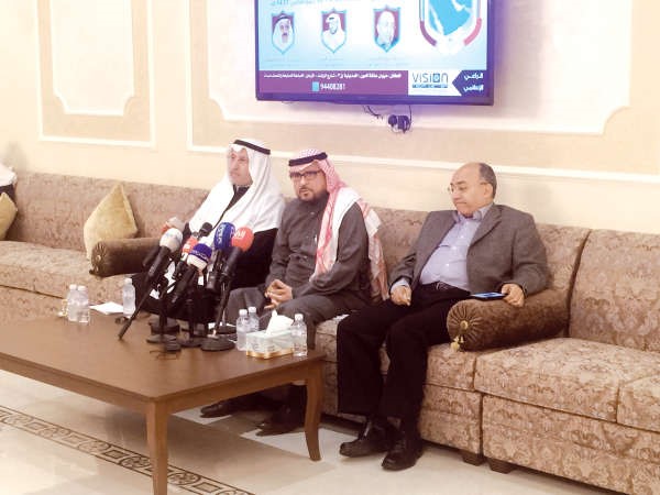 المتحدثون في الندوة