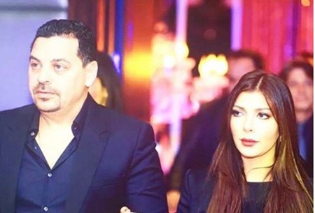 خلاف يعكّر صفو علاقة أصالة بزوجها