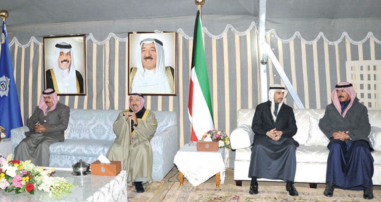 صاحب السمو الامير الشيخ صباح الاحمد وسمو ولي العهد الشيخ نواف الاحمد ورئيس مجلس الامة مرزوق الغانم والشيخ محمد الخالد
