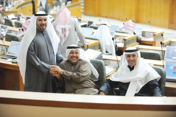 ماضي الهاجري وطلال الجلال وحمدان العازمي﻿