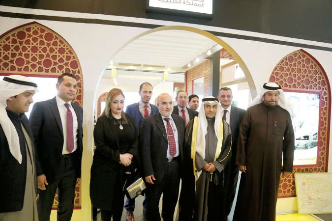 عبدالله العنزي والشيخة فاطمة الصباح وبدر الدبوس ومحمود عفيفي خلال الافتتاح