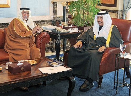 سمو رئيس الوزراء مستقبلا رئيس الهيئة العامة للسياحة والتراث الوطني في المملكة العربية السعودية﻿
