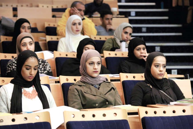 جانب من المشاركين في الدورة