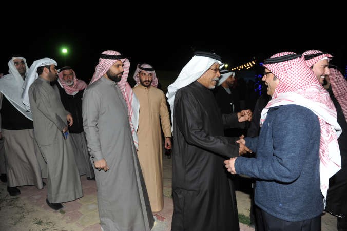 فيصل الكندري خلال استقباله المدعوين
﻿