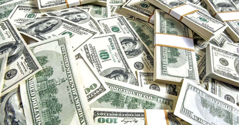  مازال الدولار العملة الاقوى عالميالكن الى متى تستمر قوته﻿