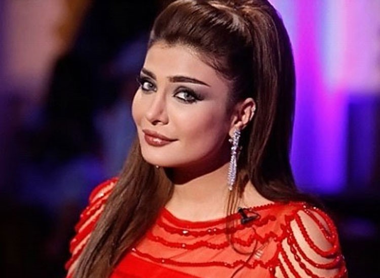 شاهد.. أمل العوضي تنشر صورة حديثة لابنتها