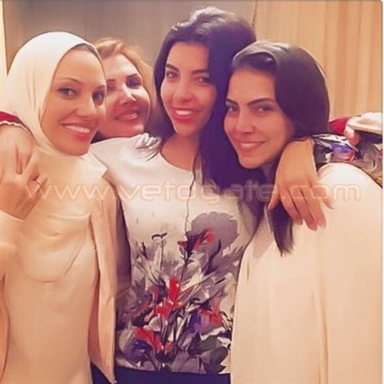 صورة بنات نادية مصطفى تشعل مواقع التواصل 