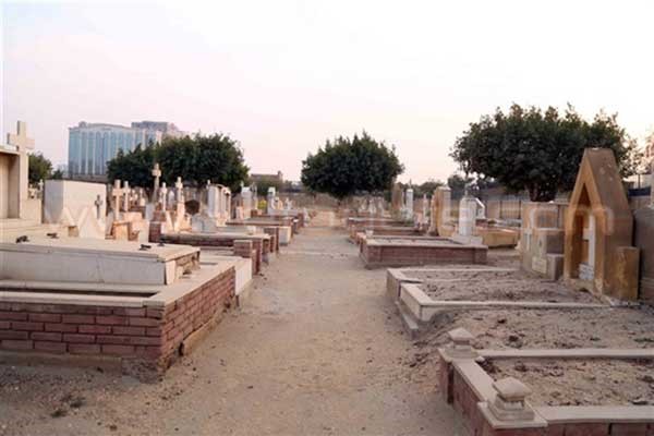 الصور الأولى لقبر الفنانة المصرية فيروز بعد دفنها