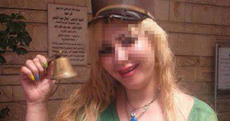 صورة: حبس فنانة مصرية تم ضبطها مع رجل اعمال فر هارباً ! 
