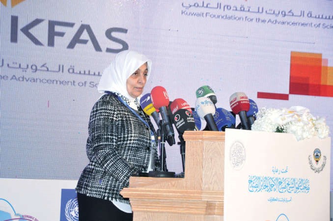 الوزيرة الصبيح اثناء كلمتها في المؤتمر الوطني للاقتصاد المعرفي امس	احمد علي﻿