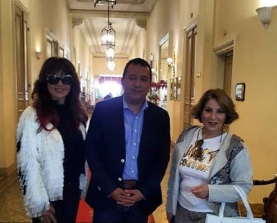 بالصور.. بوسي بإطلالة شبابية