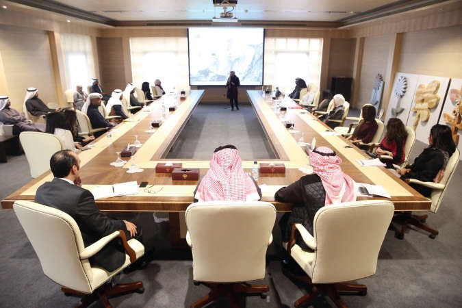 جانب من اجتماع موظفي الصندوق 