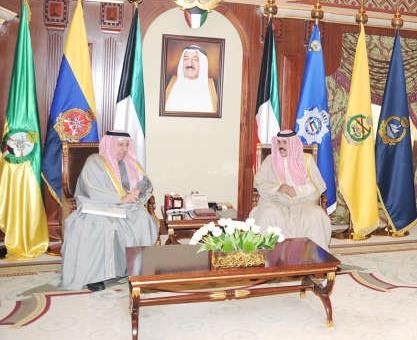 سمو نائب الامير وولي العهد لدى استقباله السفير السعودي دعبدالعزيز الفايز بحضور الشيخ علي الجراح﻿
