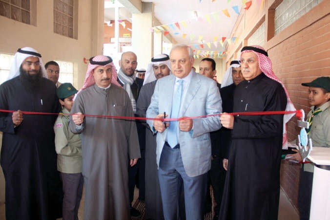 دبدر العيسى يفتتح المشروع﻿