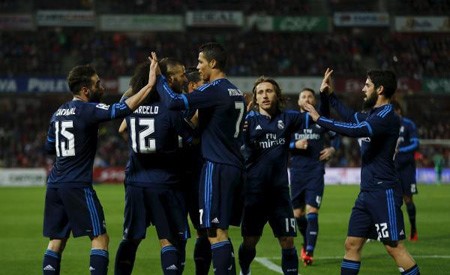 صاروخ مودريتش ينقذ ريال مدريد من فخ غرناطة