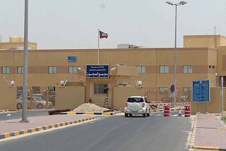«الداخلية»: شغب نزيلات سجن النساء سببه هاتف نقال