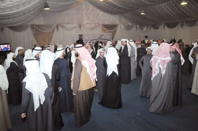 ابناء الدائرة في مقر الخميس