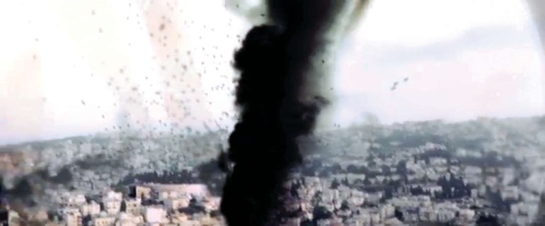 مشهد من قصف مدينة القدس﻿