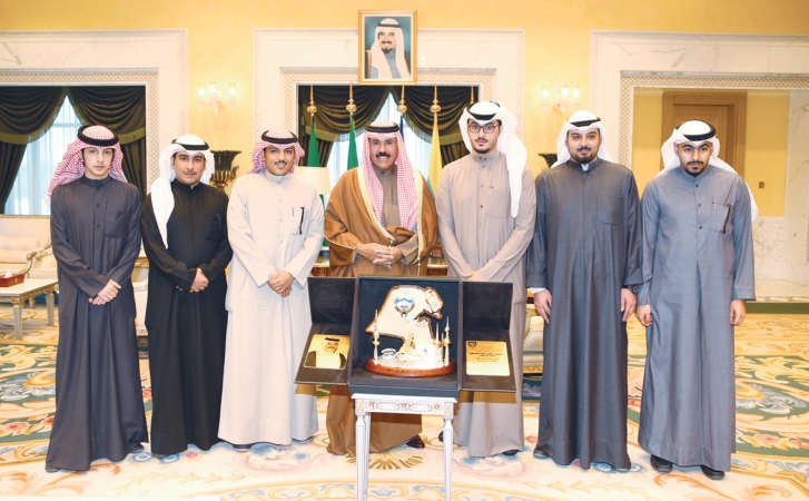 سمو نائب الامير مستقبلا اعضاء الاتحاد لطلبة الهيئة العامة للتعليم التطبيقي﻿