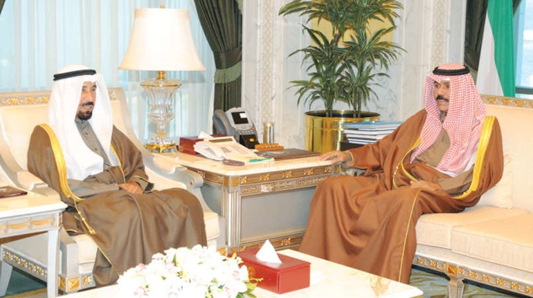 سمو نائب الامير خلال لقائه الشيخ علي الجابر ﻿