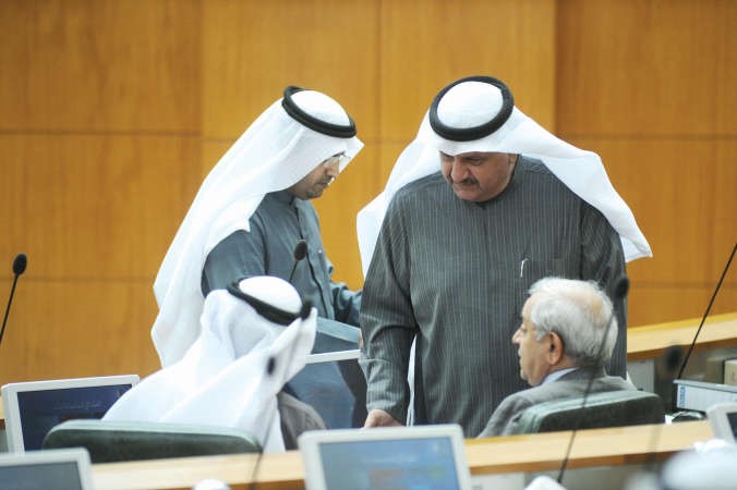 عيسى الكندري وسيف العازمي