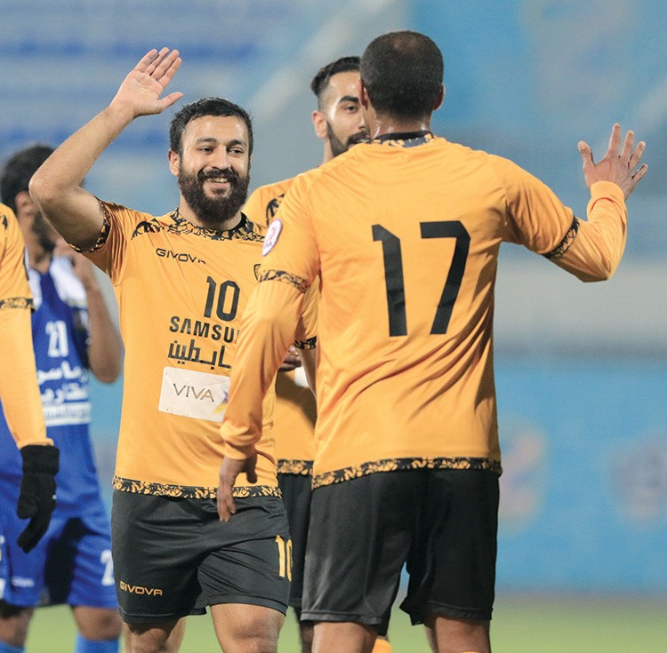 القادسية والعربي.. «واحد يبي الثاني»