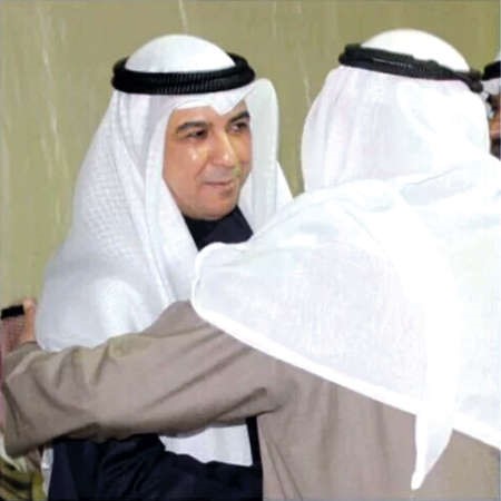 الكوح يستقبل احد الناخبين