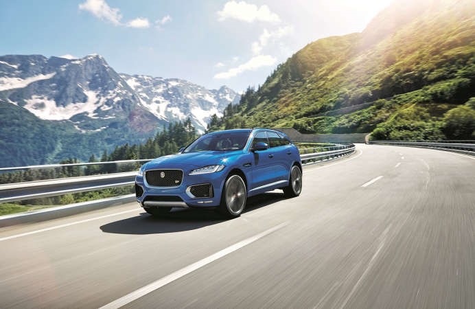 كن أول من يمتلك جاكوار F-PACE الجديدة كلياً في الكويت
