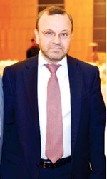احمد نصرالله