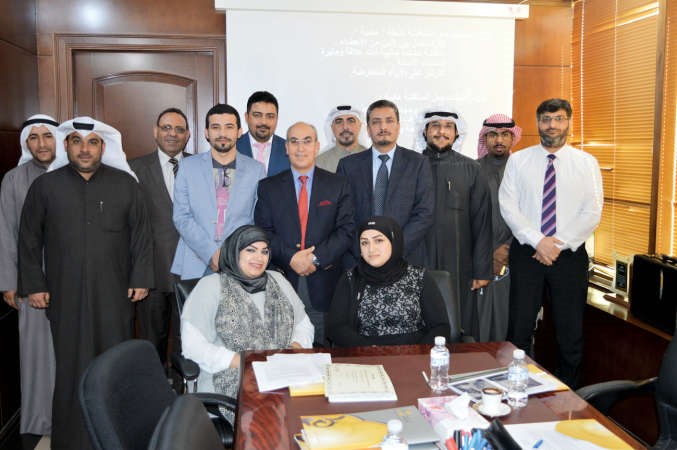 الموظفون المشاركون في الدورة