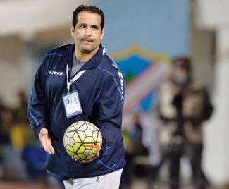 العدواني ينتقد أداء لاعبيه أمام الصليبخات