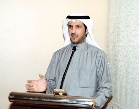 المرشح عبدالله الضويحي خلال الندوة 
﻿
