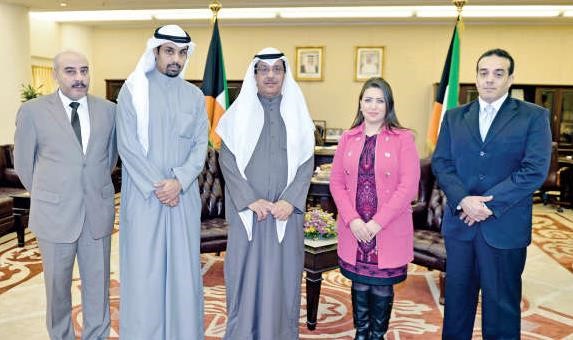 رئيس مجلس الامة بالانابة مبارك الخرينج مستقبلا وفدا اعلاميا مصريا﻿