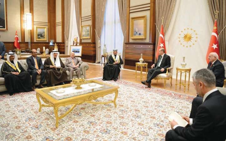 جانب من اجتماع الرئيس التركي رجب طيب اردوغان ورئيس مجلس الامة مرزوق الغانم والوفد المرافق له﻿