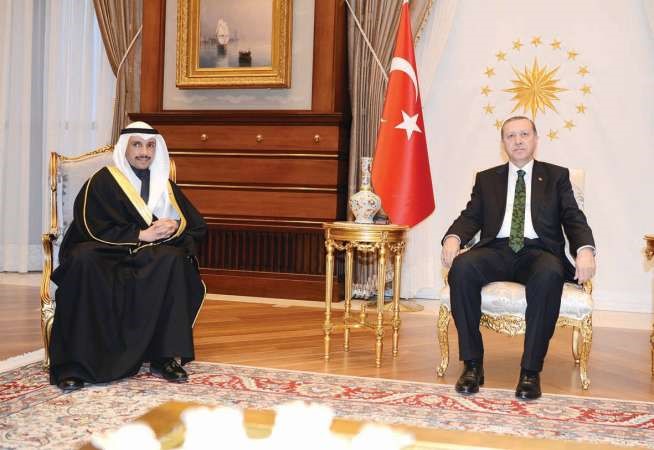 الرئيس التركي مستقبلا رئيس مجلس الامة مرزوق الغانم﻿
