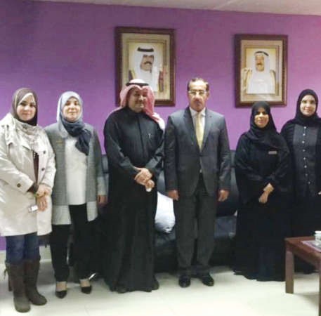 الدويري دشّن الملف الإلكتروني الصحي للطلاب