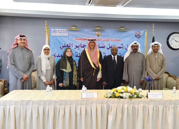 لقطة جماعية للخالد واطراف الاتفاقية﻿