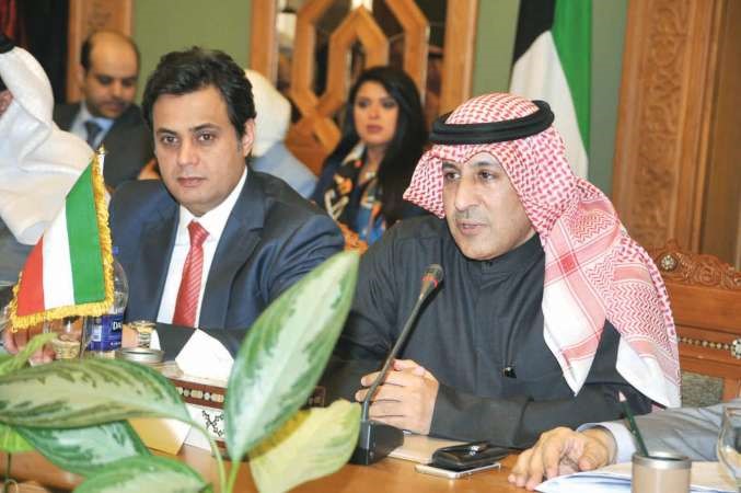 السفير عزيز الديحاني والقائم بالاعمال عبدالعزيز البشر