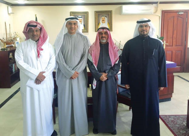  دهيثم الاثري مستقبلا الوفد الزائر ﻿