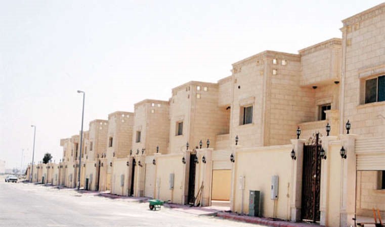 الإغلاق الجماعي يلاحق مكاتب الوساطة العقارية