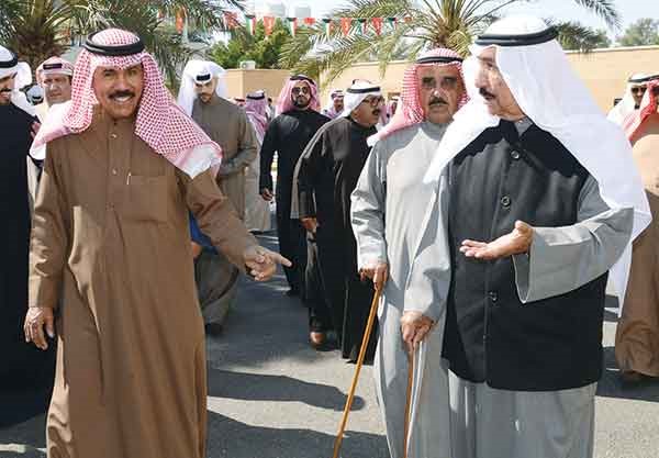سمو ولي العهد الشيخ نواف الاحمد والشيخ جابر العبدالله والشيخ فيصل السعود ﻿