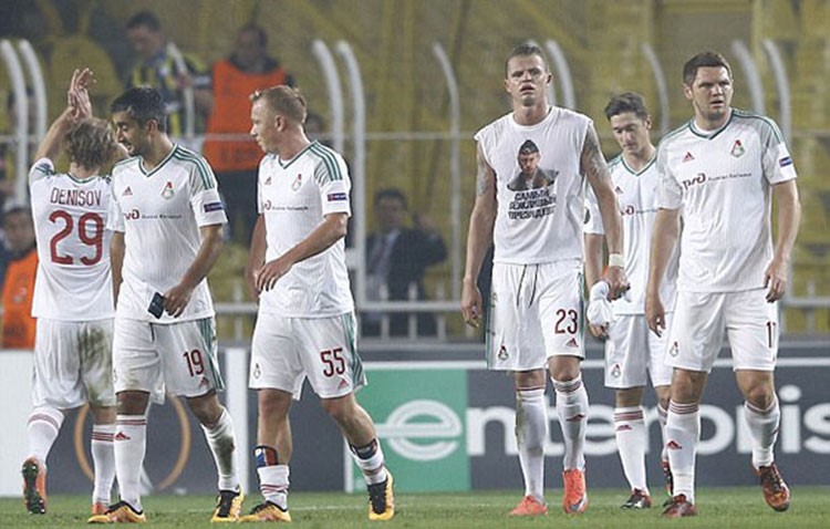 بالصور.. جدل في تركيا بسبب قميص لاعب روسي يحمل صورة بوتين